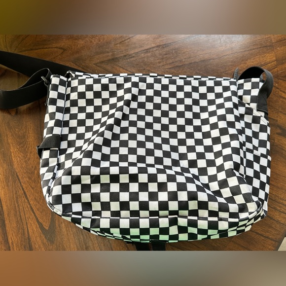 Dickies Checkered Messenger Bag Flap Front Hook & Loop Closure Adjustable Strap - Picture 5 of 16